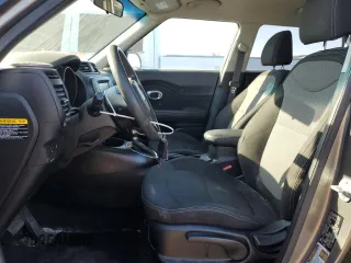 2018 Kia Soul + with VIN KNDJP3A52J7574653, listed as a Copart auction lot 46314535 with 52,343 mi miles and Salvage Title. Bid and sale history available at carsss.com. Image 7.