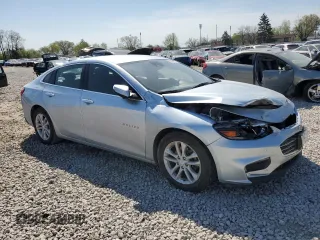 2018 Chevrolet Malibu LT with VIN 1G1ZD5ST3JF199729, listed as a Copart auction lot 53581055 with 80,434 mi miles and Salvage Title. Bid and sale history available at DreamBid. Image 4.