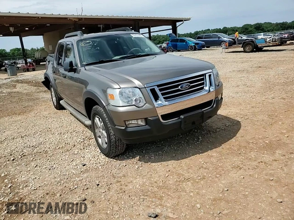 2007 Ford Explorer Sport Trac XLT z VIN 1FMEU31K37UA25095, wystawiony jako Copart lot #62453555 z przebiegiem 133 051 mil mil oraz Szkoda całkowita • Salvage title. Historia ofert i sprzedaży dostępna na DreamBid. Obrazek 13.