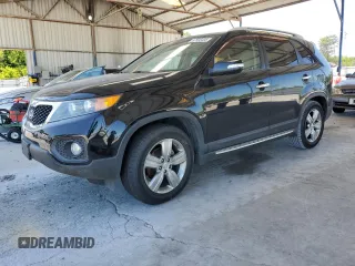 2012 Kia Sorento EX z VIN 5XYKU3A66CG248107, wystawiony jako Copart lot #57530435 z przebiegiem 142 013 mil mil oraz Czysty tytuł • Clean title. Historia ofert i sprzedaży dostępna na DreamBid. Obrazek 1.