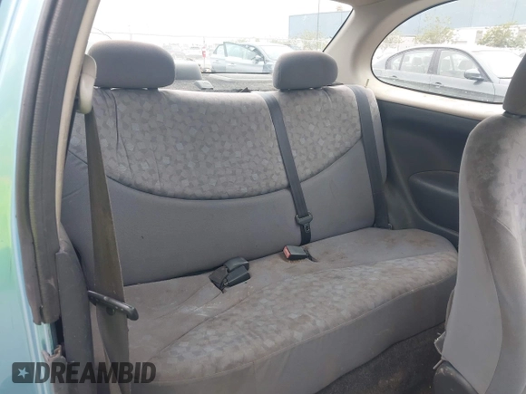2000 Toyota ECHO z VIN JTDAT1237Y0048597, wystawiony jako IAAI lot #42120794 z przebiegiem 182 312 mil mil oraz . Historia ofert i sprzedaży dostępna na DreamBid. Obrazek 8.