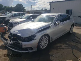 2017 BMW 7 Series 740i with VIN WBA7E2C52HG739521, listed as a Copart auction lot 64263324 with 0 mi miles and Salvage Title. Bid and sale history available at carsss.com. Image 1.