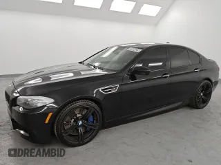 2013 BMW M5 with VIN WBSFV9C53DD096060, listed as a Copart auction lot 49504355 with 116,389 mi miles and Clean Title. Bid and sale history available at carsss.com. Image 1.