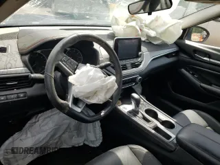 2024 Nissan Altima SR with VIN 1N4BL4CV0RN355013, listed as a Copart auction lot 54321995 with 8,722 mi miles and Salvage Title. Bid and sale history available at carsss.com. Image 8.