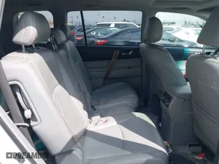2008 Toyota Highlander Limited with VIN JTEES42A082101287, listed as a IAAI auction lot 41916511 with 165,935 mi miles. Bid and sale history available at carsss.com. Image 8.
