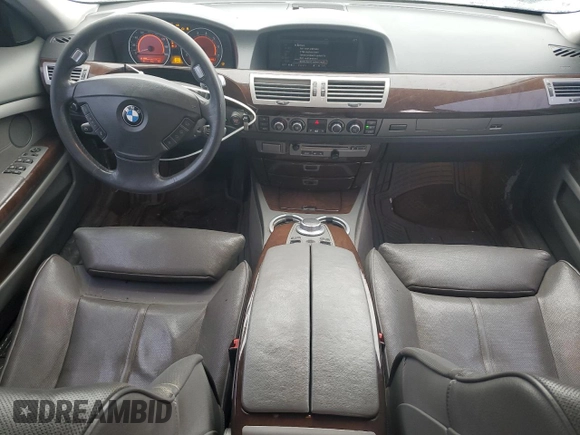 2007 BMW 7 Series 750i z VIN WBAHL83587DT08789, wystawiony jako Copart lot #79364414 z przebiegiem 172 496 mil mil oraz Szkoda całkowita • Salvage title. Historia ofert i sprzedaży dostępna na DreamBid. Obrazek 8.