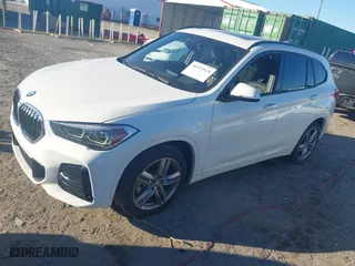 2021 BMW X1 xDrive28i with VIN WBXJG9C04M5S84454, listed as a IAAI auction lot 41373515 with 45,030 mi miles. Bid and sale history available at carsss.com. Image 17.