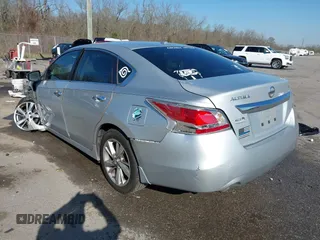 2015 Nissan Altima SL with VIN 1N4AL3AP2FN402676, listed as a IAAI auction lot 41754544 with 165,443 mi miles and . Bid and sale history available at DreamBid. Image 3.