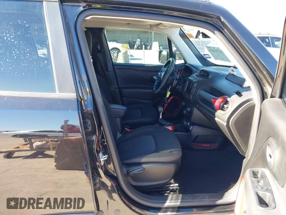 2019 Jeep Renegade Trailhawk with VIN ZACNJBC18KPK06583, listed as a IAAI auction lot 41733020 with 73,666 mi miles and . Bid and sale history available at DreamBid. Image 5.