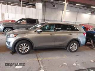2017 Kia Sorento LX with VIN 5XYPGDA57HG199307, listed as a IAAI auction lot 41967654 with 88,112 mi miles and . Bid and sale history available at carsss.com. Image 14.
