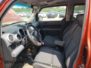 2003 Honda Element EX z VIN 5J6YH28543L031207, wystawiony jako Copart lot #62217915 z przebiegiem 207 007 mil mil oraz Czysty tytuł • Clean title. Historia ofert i sprzedaży dostępna na DreamBid. Obrazek 7.