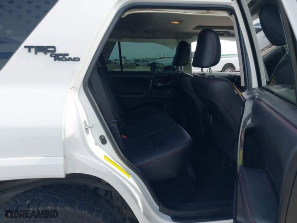 2018 Toyota 4Runner SR5 with VIN JTEBU5JR4J5523576, listed as a IAAI auction lot 41797985 with 74,929 mi miles. Bid and sale history available at carsss.com. Image 8.