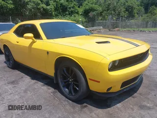 2018 Dodge Challenger SXT с VIN 2C3CDZAG9JH339276, выставлен на аукционе IAAI как лот 42637557 с пробегом 111 418 миль миль и . История ставок и продаж доступна на DreamBid. Изображение 1.