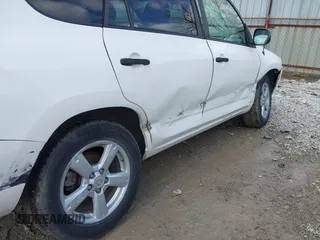 2008 Toyota RAV4 with VIN JTMBD33VX86077926, listed as a IAAI auction lot 42011981 with 119,372 mi miles. Bid and sale history available at carsss.com. Image 6.