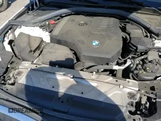 2020 BMW 3 Series 330i xDrive z VIN 3MW5R7J08L8B10174, wystawiony jako Copart lot #85080925 z przebiegiem 43 248 mil mil oraz Szkoda całkowita • Salvage title. Historia ofert i sprzedaży dostępna na DreamBid. Obrazek 13.