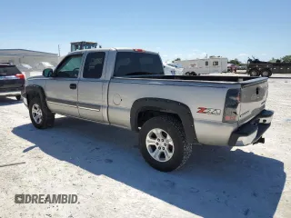 2005 Chevrolet Silverado 1500 Z71 z VIN 1GCEK19Z55Z211222, wystawiony jako Copart lot #49906305 z przebiegiem 245 263 mil mil oraz Czysty tytuł • Clean title. Historia ofert i sprzedaży dostępna na DreamBid. Obrazek 2.