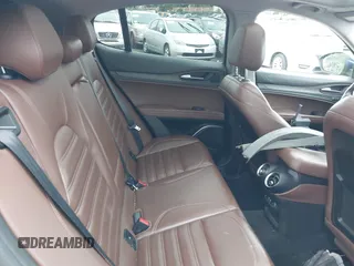 2019 Alfa Romeo Stelvio Ti z VIN ZASPAKBN5K7C58905, wystawiony jako IAAI lot #42431897 z przebiegiem 173 899 mil mil oraz . Historia ofert i sprzedaży dostępna na DreamBid. Obrazek 8.