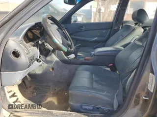 1990 Lexus LS z VIN JT8UF11E1L0022107, wystawiony jako Copart lot #85160244 z przebiegiem Nie podano mil oraz Czysty tytuł • Clean title. Historia ofert i sprzedaży dostępna na DreamBid. Obrazek 7.