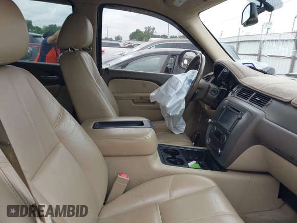 2012 Chevrolet Suburban LT with VIN 1GNSKJE78CR131456, listed as a IAAI auction lot 42152241 with 215,790 mi miles and . Bid and sale history available at DreamBid. Image 5.