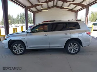 2013 Toyota Highlander Hybrid Limited with VIN JTEDC3EH8D2015893, listed as a IAAI auction lot 42033938 with 178,931 mi miles. Bid and sale history available at carsss.com. Image 14.