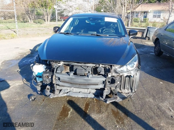 2018 Mazda Mazda3 5-Door Touring with VIN 3MZBN1L31JM200628, listed as a IAAI auction lot 41680209 with 95,656 mi miles. Bid and sale history available at carsss.com. Image 6.