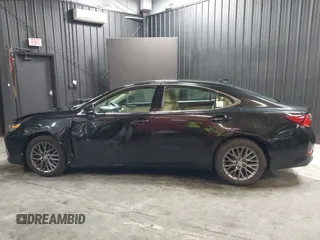 2018 Lexus ES 350 z VIN 58ABK1GG3JU083398, wystawiony jako IAAI lot #42094308 z przebiegiem 98 019 mil mil oraz . Historia ofert i sprzedaży dostępna na DreamBid. Obrazek 14.