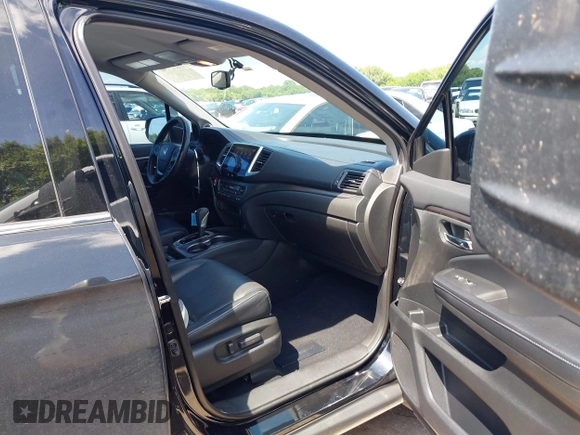 2018 Honda Ridgeline RTL-T with VIN 5FPYK3F67JB013171, listed as a IAAI auction lot 42498827 with 124,415 mi miles and . Bid and sale history available at DreamBid. Image 5.