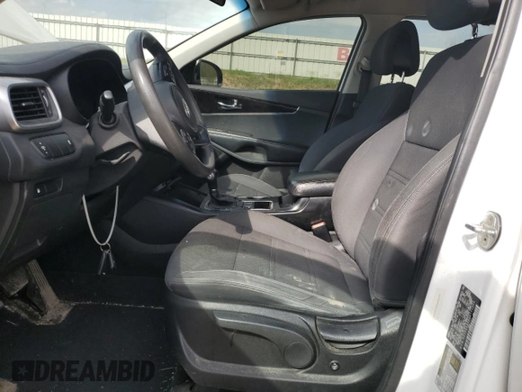 2016 Kia Sorento LX with VIN 5XYPG4A38GG121504, listed as a Copart auction lot 54166175 with 181,509 mi miles and Clean Title. Bid and sale history available at carsss.com. Image 7.