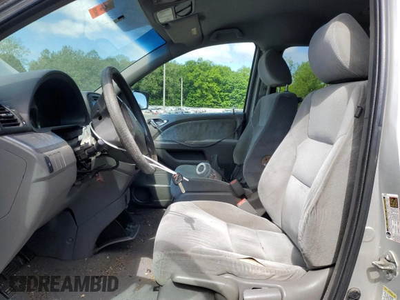 2009 Honda Odyssey LX z VIN 5FNRL38269B022704, wystawiony jako Copart lot #57833865 z przebiegiem Nie podano mil oraz Czysty tytuł • Clean title. Historia ofert i sprzedaży dostępna na DreamBid. Obrazek 7.