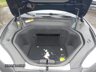 2013 Tesla Model S с VIN 5YJSA1DN4DFP09961, выставлен на аукционе IAAI как лот 42304508 с пробегом 90 648 миль миль и . История ставок и продаж доступна на DreamBid. Изображение 10.