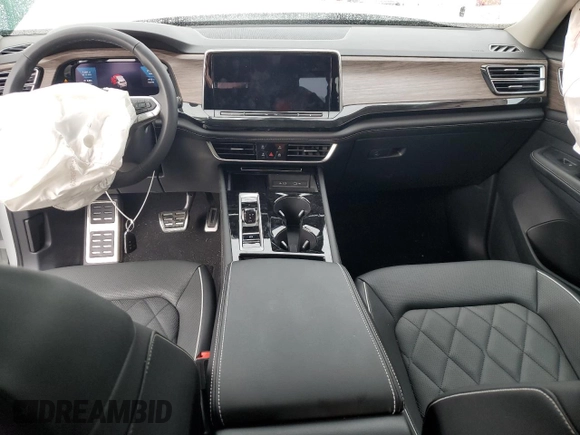 2025 Volkswagen Atlas SE with VIN 1V2FR2CA5SC545885, listed as a Copart auction lot 56670505 with 1,772 mi miles and Salvage title. Bid and sale history available at DreamBid. Image 8.