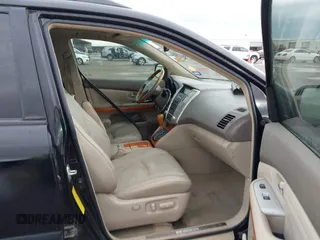 2008 Lexus RX 350 z VIN 2T2GK31U58C041345, wystawiony jako IAAI lot #41731379 z przebiegiem Nie podano mil oraz . Historia ofert i sprzedaży dostępna na DreamBid. Obrazek 5.