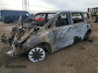 2021 Kia Sedona EX with VIN KNDMB5C19M6675149, listed as a Copart auction lot 82669794 with 0 mi miles and Non Repairable. Bid and sale history available at carsss.com. Image 1.
