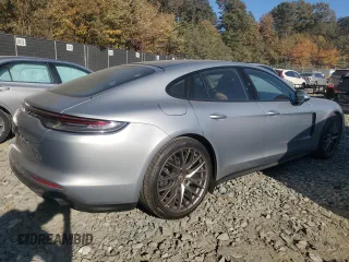 2021 Porsche Panamera with VIN WP0AJ2A76ML120723, listed as a Copart auction lot 76781384 with 23,916 mi miles and Salvage title. Bid and sale history available at DreamBid. Image 3.