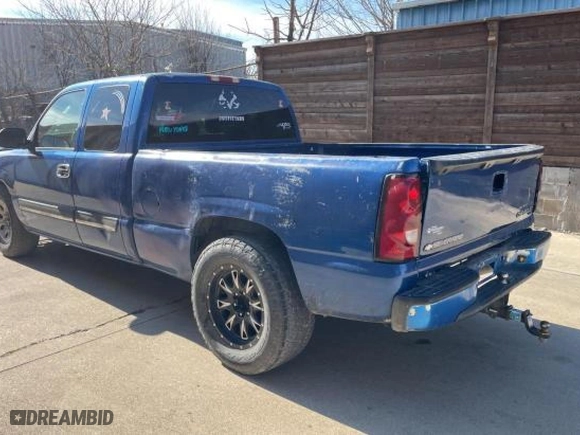 2004 Chevrolet Silverado 1500 with VIN 2GCEC19V041301251, listed as a Copart auction lot 89117805 with 314,227 mi miles and Clean Title. Bid and sale history available at carsss.com. Image 3.