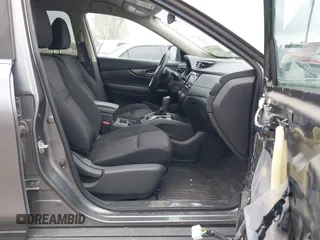 2018 Nissan Rogue SV with VIN KNMAT2MV6JP511461, listed as a IAAI auction lot 41924322 with 131,869 mi miles. Bid and sale history available at carsss.com. Image 5.