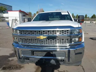 2019 Chevrolet Silverado 2500HD Work Truck with VIN 2GC2CREG1K1135926, listed as a IAAI auction lot 41614989 with 91,587 mi miles. Bid and sale history available at carsss.com. Image 12.