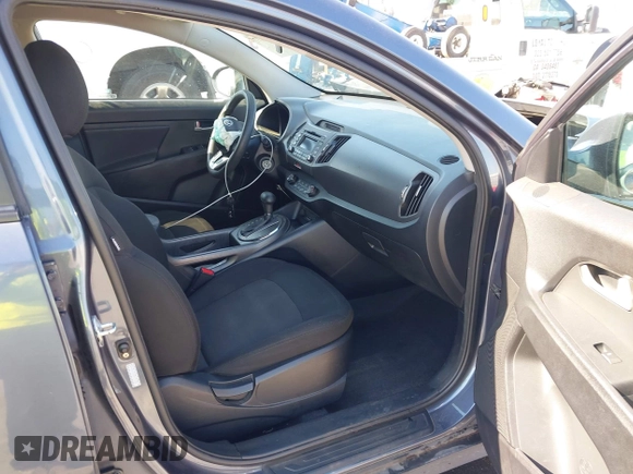 2011 Kia Sportage LX with VIN KNDPB3A23B7137650, listed as a IAAI auction lot 41979477 with 243,186 mi miles and . Bid and sale history available at carsss.com. Image 5.