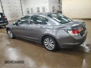 2011 Honda Accord EX z VIN 1HGCP2F76BA068620, wystawiony jako Copart lot #59482315 z przebiegiem 241 576 mil mil oraz Czysty tytuł • Clean title. Historia ofert i sprzedaży dostępna na DreamBid. Obrazek 2.