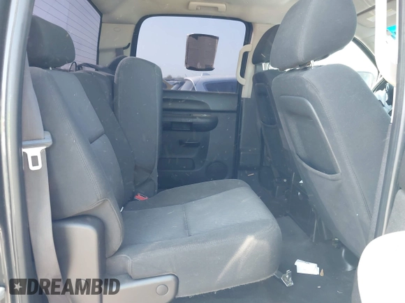 2010 Chevrolet Silverado 1500 LT with VIN 3GCRCSE06AG197630, listed as a IAAI auction lot 41826507 with 135,903 mi miles and . Bid and sale history available at DreamBid. Image 8.