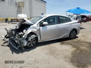 2017 Toyota Prius Plus with VIN JTDKARFP3H3005878, listed as a Copart auction lot 60755825 with 92,173 mi miles and Salvage title. Bid and sale history available at DreamBid. Image 1.