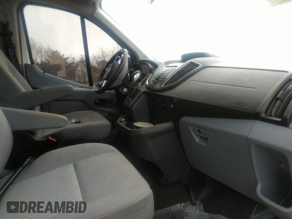 2018 Ford Transit Passenger XL z VIN 1FBZX2ZM6JKA56605, wystawiony jako IAAI lot #39020933 z przebiegiem 89 491 mil mil oraz . Historia ofert i sprzedaży dostępna na DreamBid. Obrazek 5.