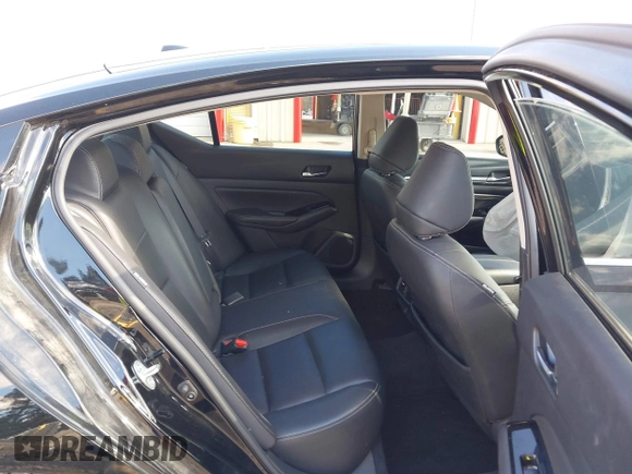 2020 Nissan Altima 2.5 SL with VIN 1N4BL4EV4LC221508, listed as a IAAI auction lot 41307608 with 61,414 mi miles. Bid and sale history available at carsss.com. Image 8.