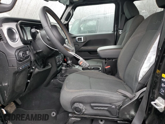 2024 Jeep Wrangler Sahara с VIN 1C4RJXP60RW257385, выставлен на аукционе Copart как лот 52192275 с пробегом 20 899 миль миль и Списание • Salvage title. История ставок и продаж доступна на DreamBid. Изображение 7.