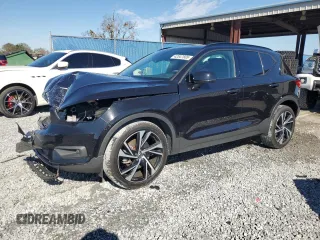 2021 Volvo XC40 R-Design z VIN YV4AC2HM1M2407086, wystawiony jako Copart lot #42547605 z przebiegiem 32 827 mil mil oraz Nie do naprawy • Non repairable. Historia ofert i sprzedaży dostępna na DreamBid. Obrazek 1.
