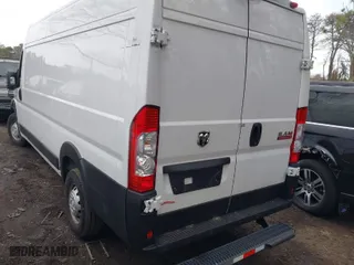 2021 Ram ProMaster Cargo Van with VIN 3C6MRVJG0ME510482, listed as a IAAI auction lot 42048205 with 10,010 mi miles. Bid and sale history available at carsss.com. Image 3.