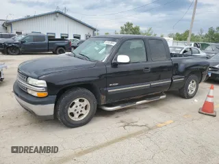 2000 Chevrolet Silverado 1500 LS with VIN 2GCEC19T9Y1148258, listed as a Copart auction lot 51906705 with 223,171 mi miles and Clean Title. Bid and sale history available at carsss.com. Image 1.