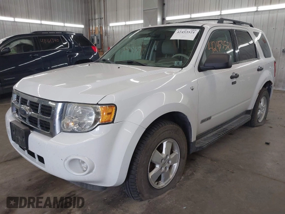 2008 Ford Escape XLT z VIN 1FMCU93108KB04610, wystawiony jako IAAI lot #42453521 z przebiegiem 186 306 mil mil oraz . Historia ofert i sprzedaży dostępna na DreamBid. Obrazek 17.