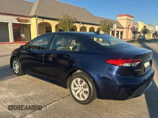 2021 Toyota Corolla LE with VIN JTDEPMAE3MJ123908, listed as a Copart auction lot 77035554 with 45,056 mi miles and Clean Title. Bid and sale history available at DreamBid. Image 3.
