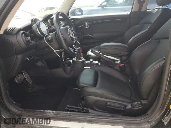 2016 MINI Hardtop S z VIN WMWXP7C50G3B33554, wystawiony jako Copart lot #66163155 z przebiegiem 95 387 mil mil oraz Szkoda całkowita • Salvage title. Historia ofert i sprzedaży dostępna na DreamBid. Obrazek 7.